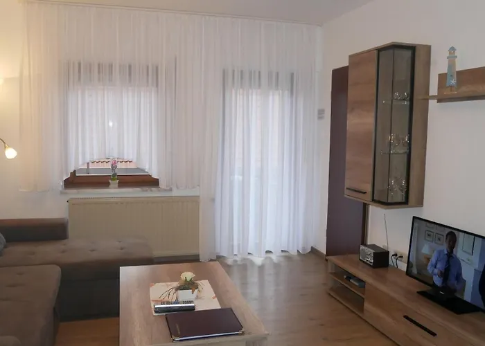 Haus Gertrud * 卡罗利嫩西尔